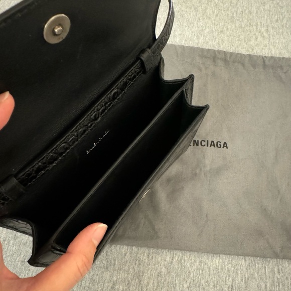 Balenciaga limited edition croc pattern leather shoulder / belt bag - Picture 2 of 5
